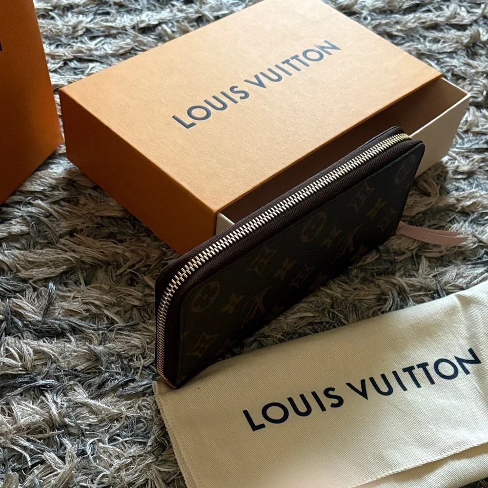 New ! Louis Vuitton Brown Monogram Long Zippy Wallet